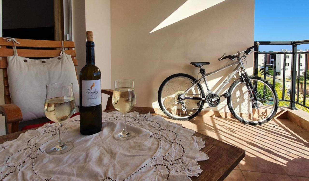 Petras Cozy Nest, 1-Bedroom Apt., Paphos-Universal Bagian luar foto